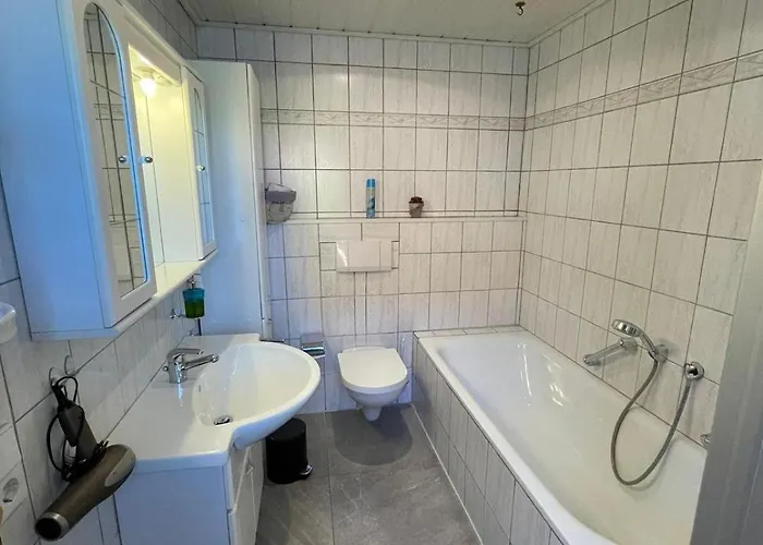 Kiebitzheide 아파트 *